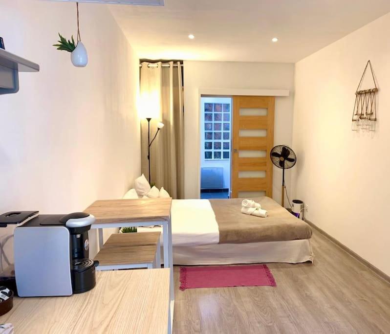 "Pascal 1" Eglise St Louis - Studio Cosy Quartier Haut Сет Екстер'єр фото